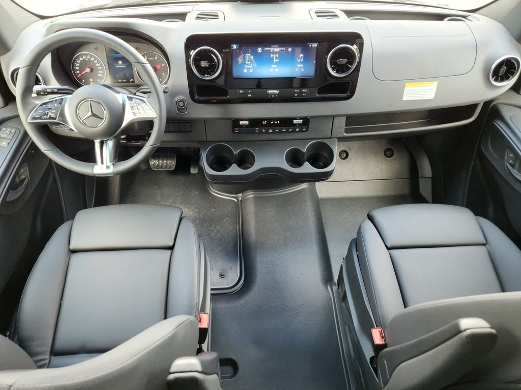 New 2026 Selenite Grey Metallic Mercedes-Benz PASSENGER image 17