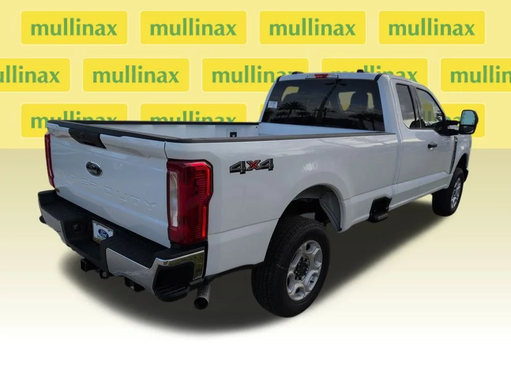 New 2026 White Ford XLT image 3