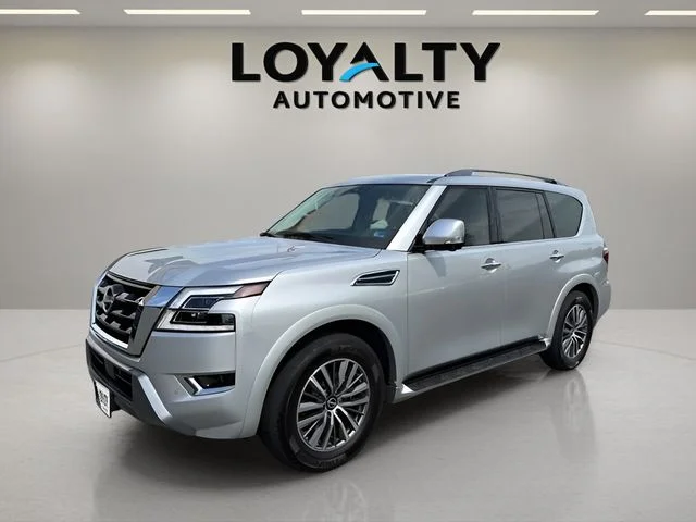 Used 2023 Silver Nissan SL image 22