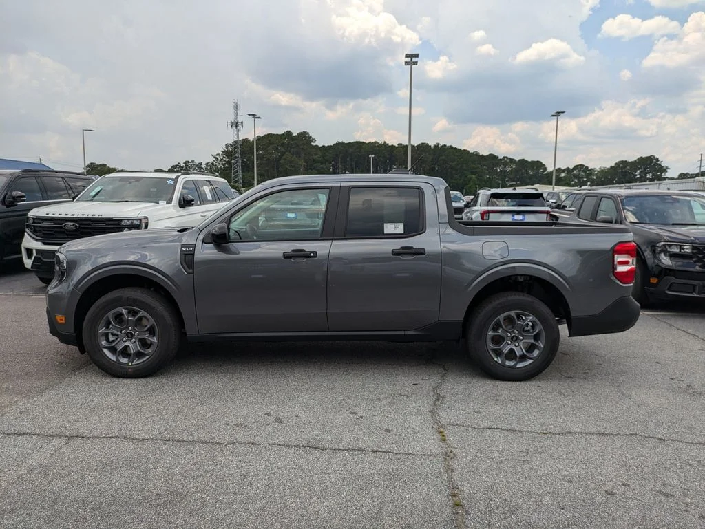 New 2026 Carbonized Gray Metallic Ford XLT image 7
