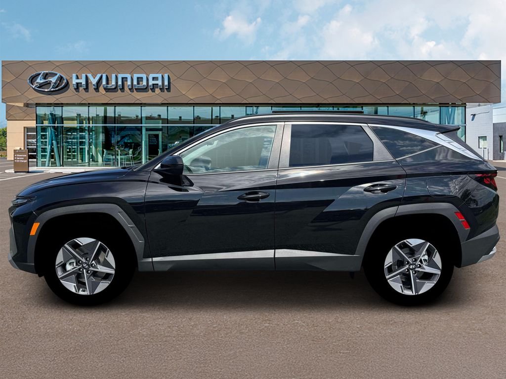New 2026 Black Hyundai SEL image 3