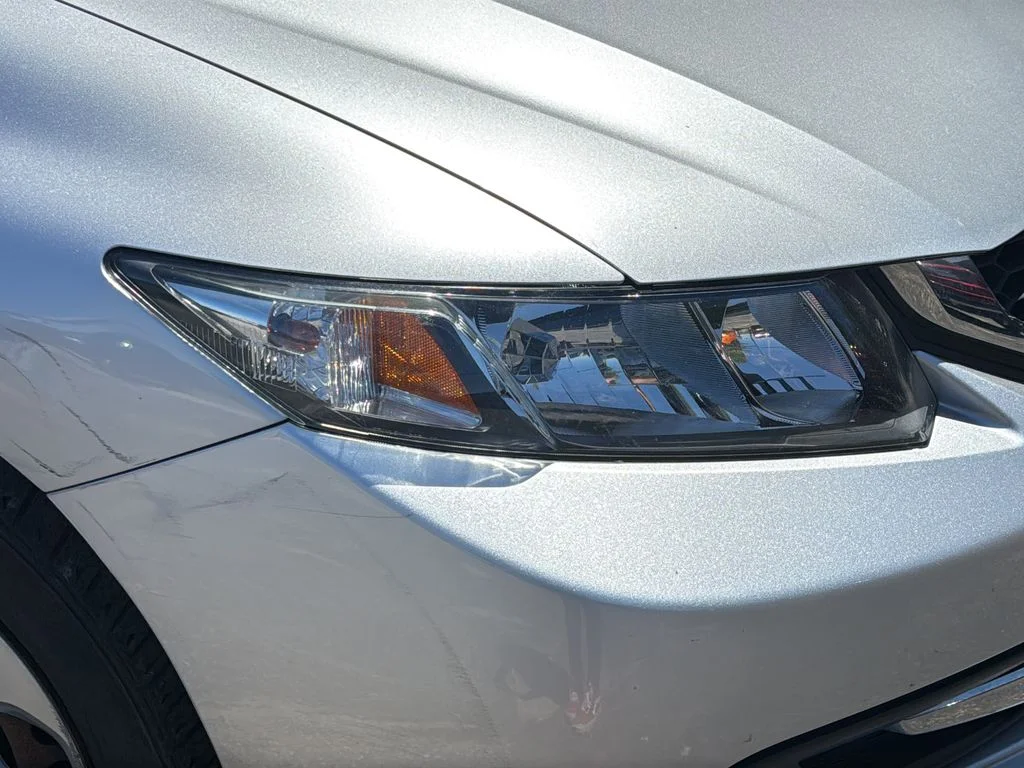 Used 2015  Honda LX image 11