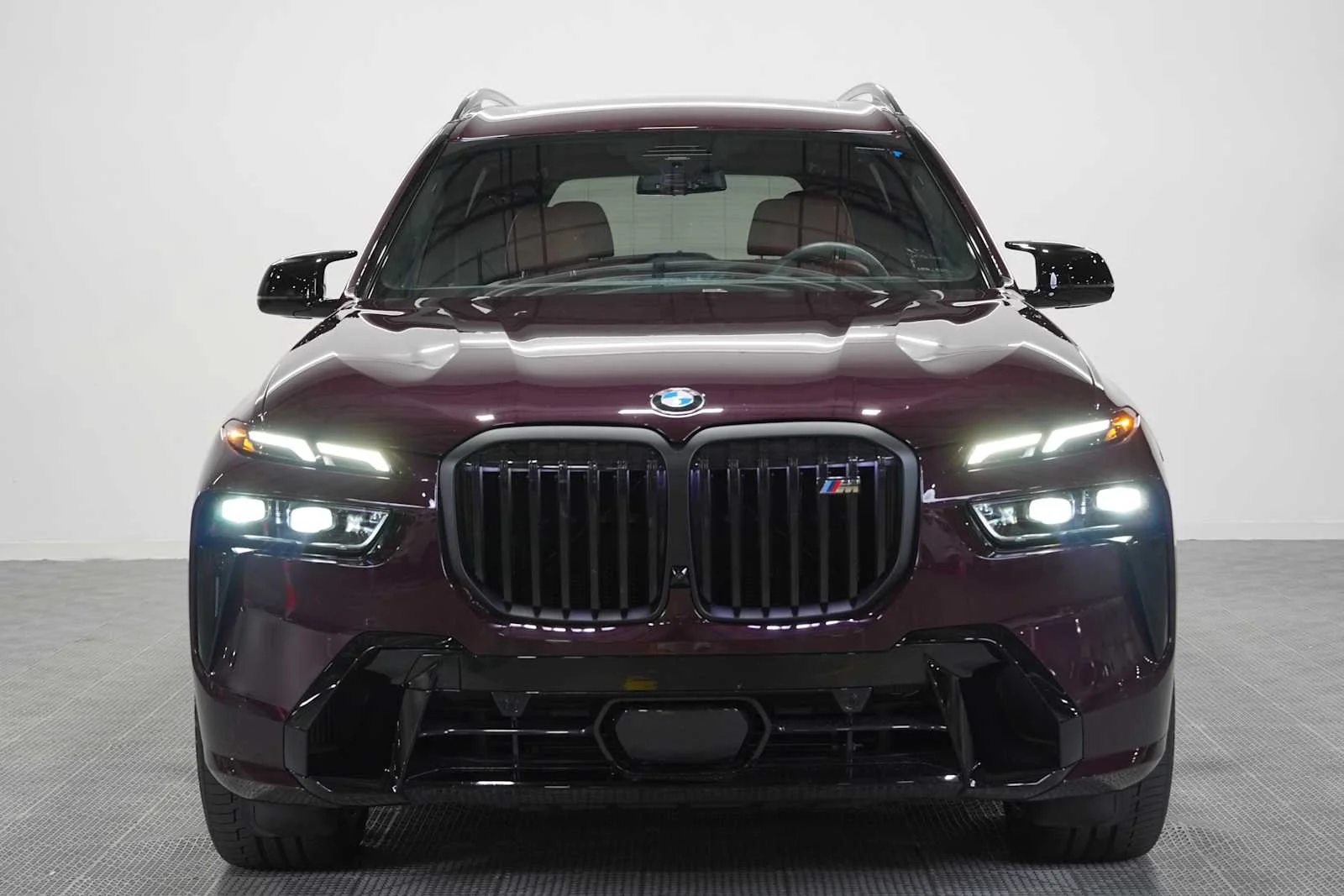 Certified Used 2025 Ametrin Metallic BMW M60i image 2