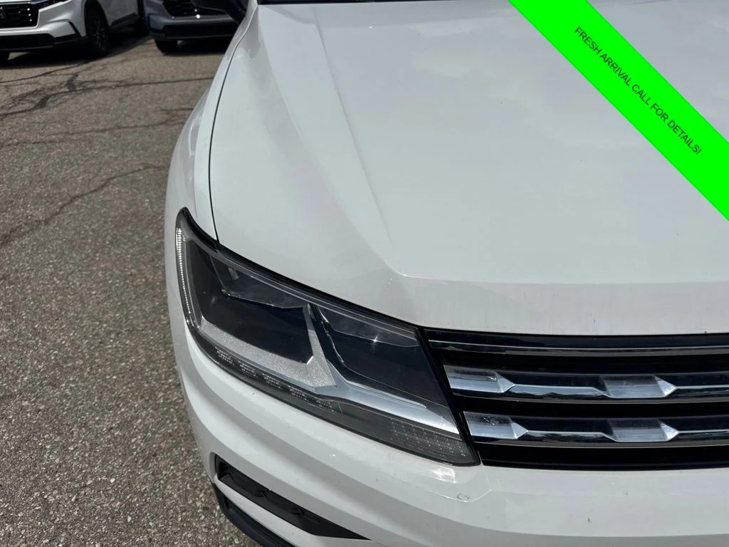 Used 2019 Pure White Volkswagen 2.0T SE image 3