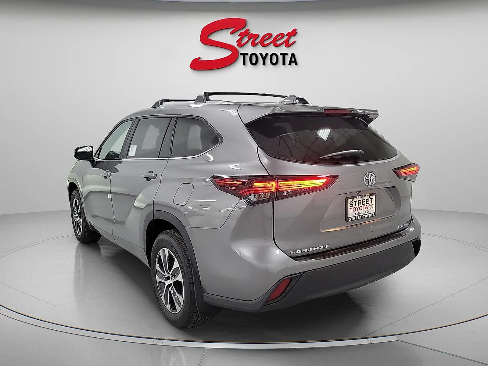 New 2026 Heavy Metal Toyota XLE image 2