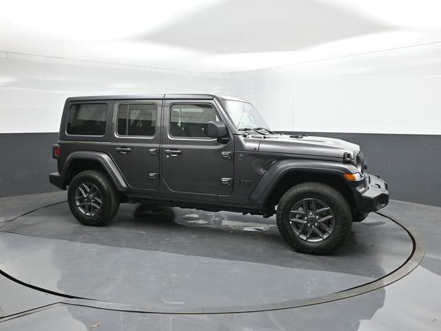 Used 2025 Gray Jeep Sport S image 11