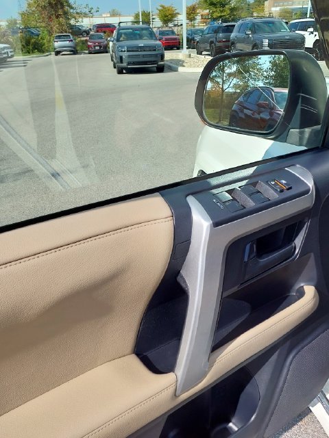 Used 2012 Blizzard Pearl Toyota Limited image 18