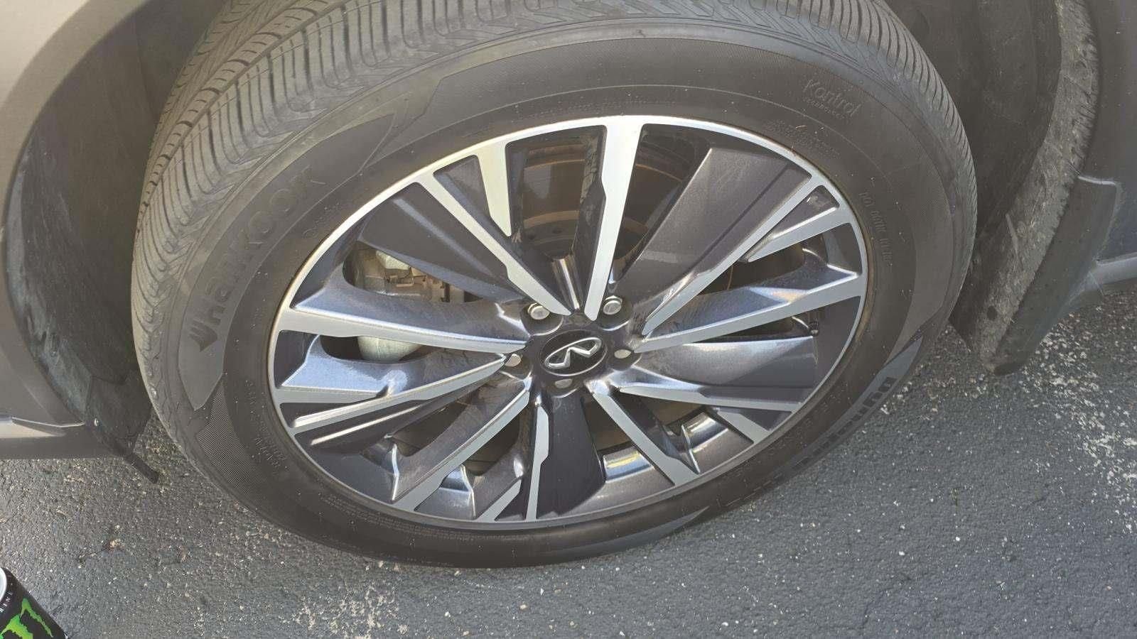 Certified Used 2026 Blue INFINITI LUXE image 15
