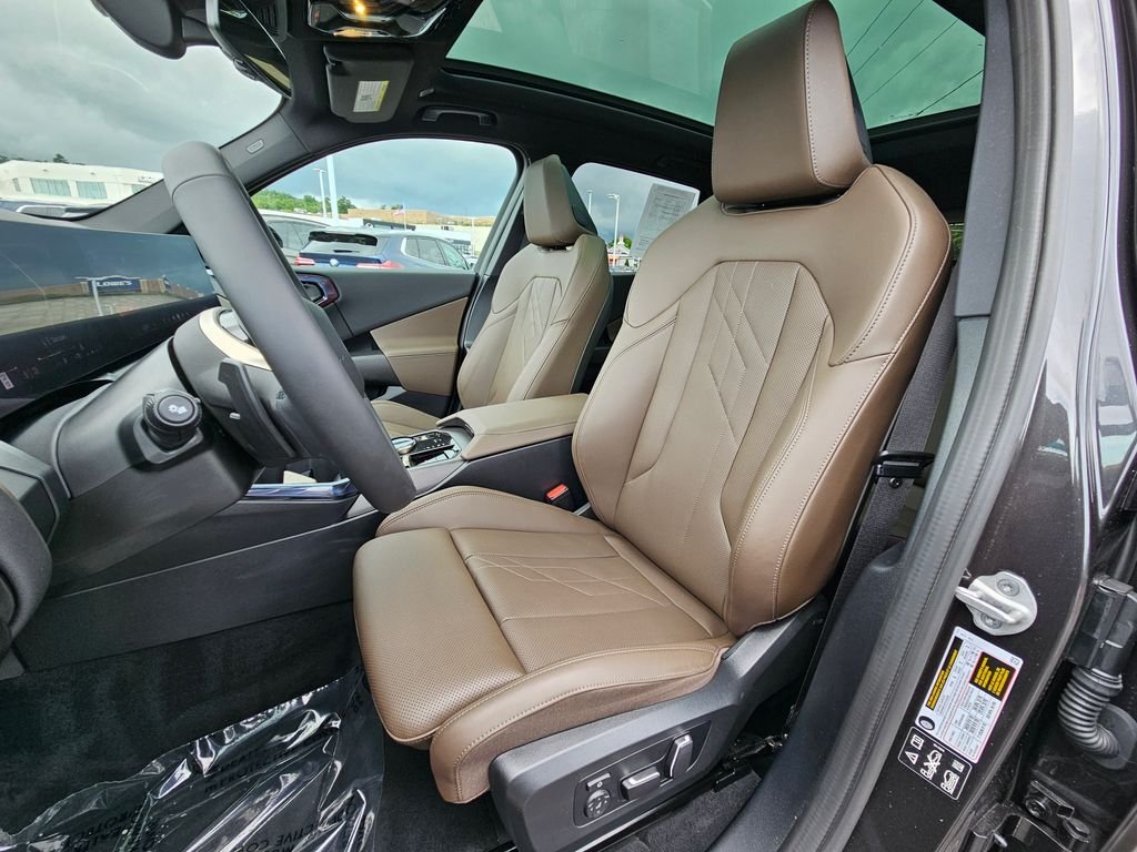 Used 2025 Dark Graphite Metallic BMW 30 xDrive image 15