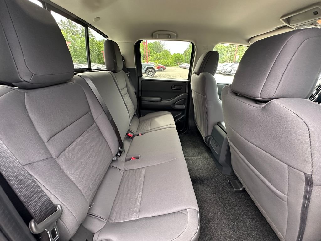 New 2026 Glacier White Nissan Crew Cab S image 21