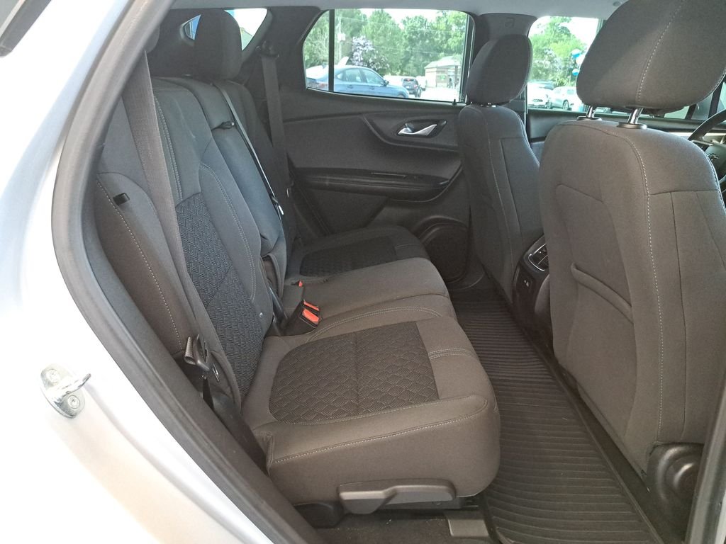 Used 2022 Silver Chevrolet LT image 34