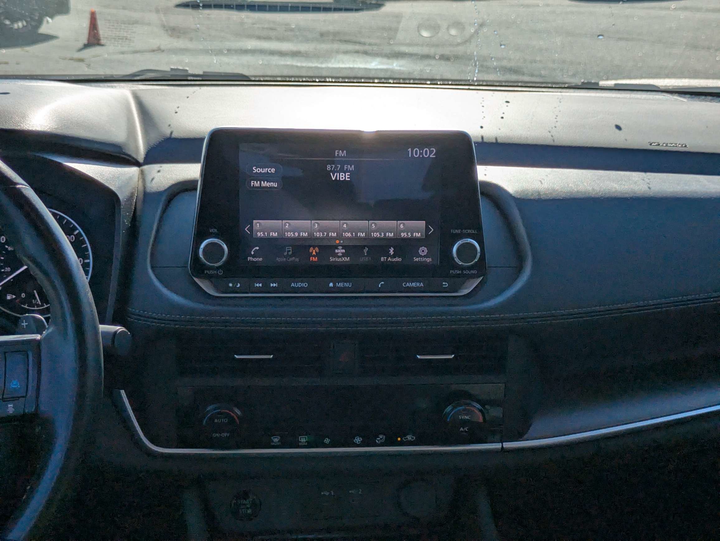 Used 2025  Nissan SV image 15