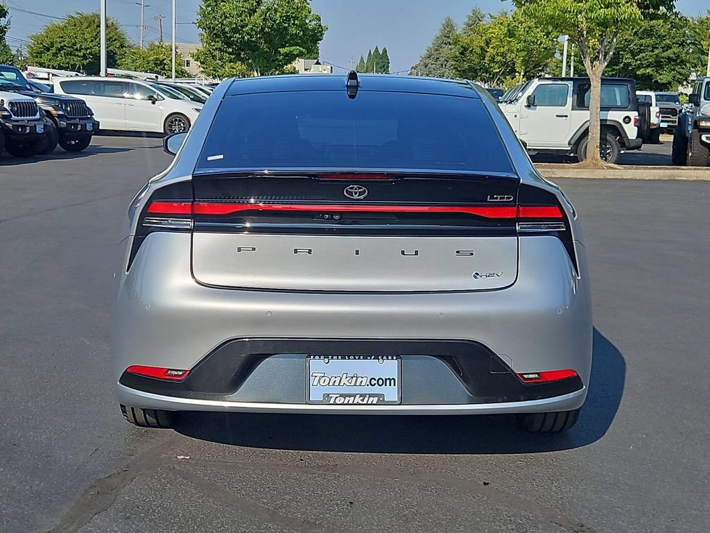 Used 2024 Cutting Edge Toyota Limited image 5