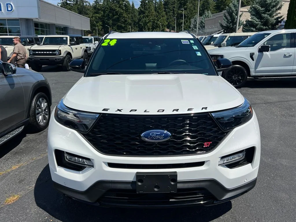 Certified Used 2024 Star White Ford ST image 5