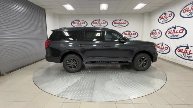 New 2027 Dark Matter Gray Metallic Ford Tremor image 11
