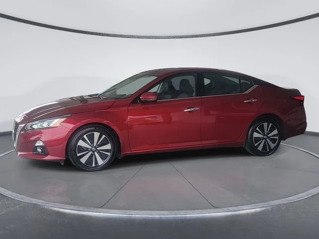 Used 2020 Red Nissan 2.5 SV image 5