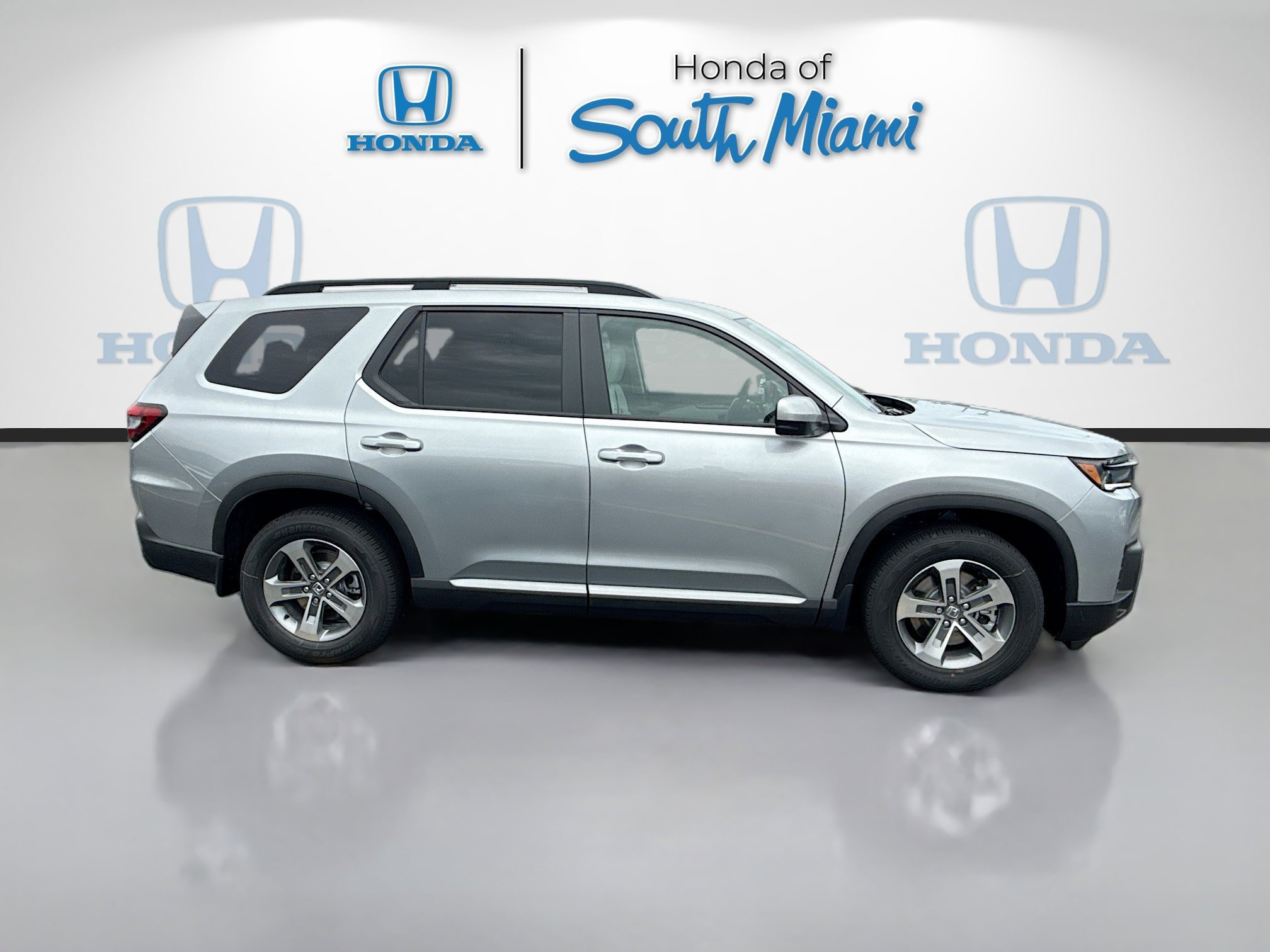 New 2026 Solar Silver Metallic Honda EX-L image 8