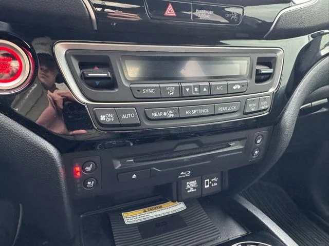 Used 2022  Honda Black Edition image 29