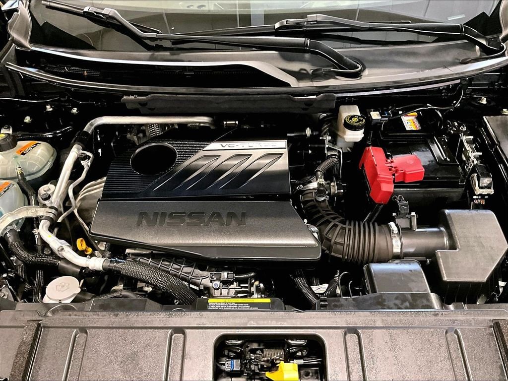 Used 2023 Black Nissan Platinum image 31
