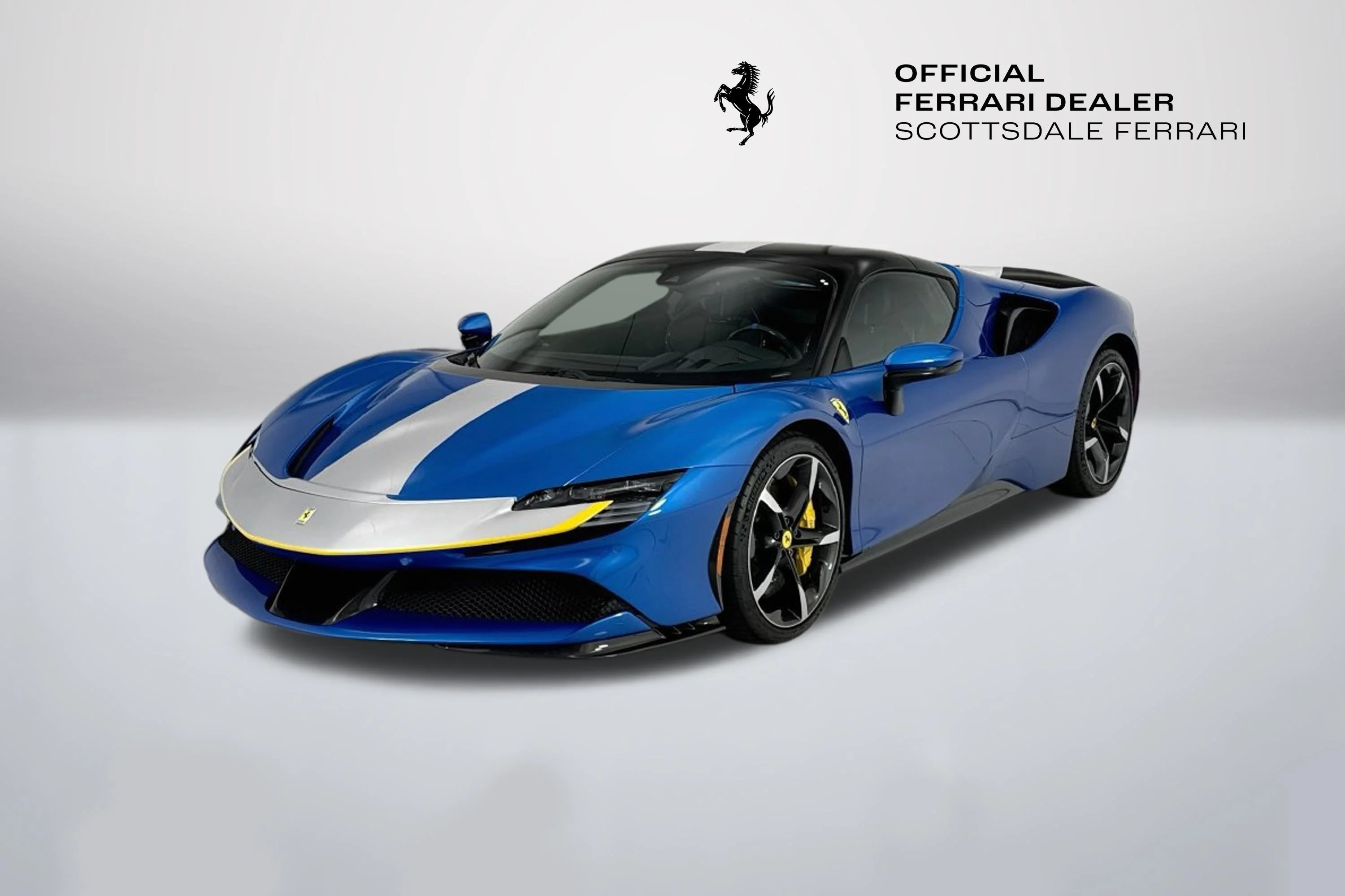 Used 2022 Blu Corsa Ferrari  image 9
