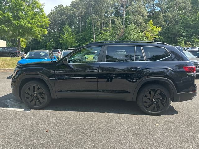 New 2026 Black Volkswagen 2.0T SE w/Technology image 8