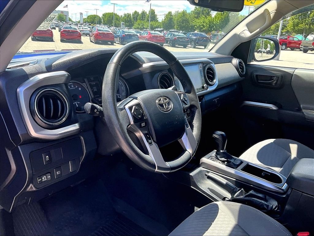 Used 2023 Blue Toyota SR5 image 8