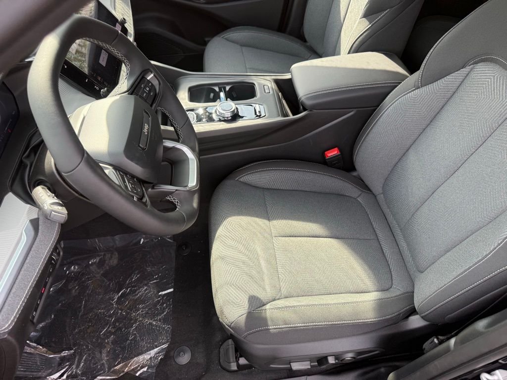 2026 Jeep Cherokee Laredo - Photo 15