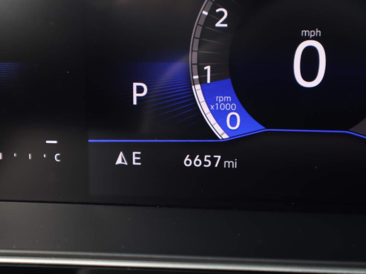 Certified Used 2025 Pure White Volkswagen Sport image 9