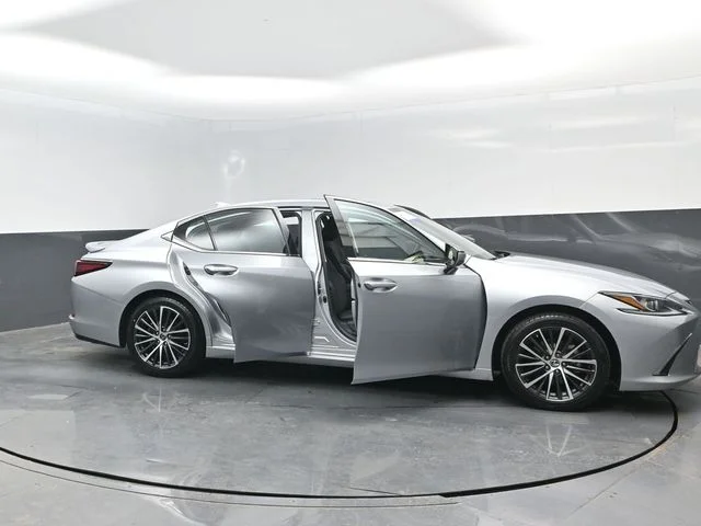 Certified Used 2024 Iridium Lexus 350 image 30
