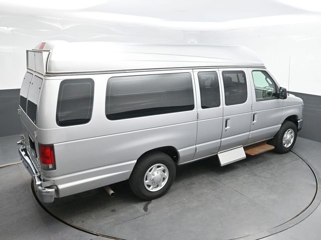 Used 2014 Silver Ford Commercial image 40
