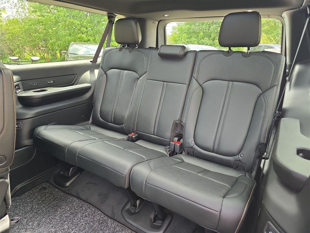 New 2026 High Gloss Black Exterior Paint Jeep  image 18