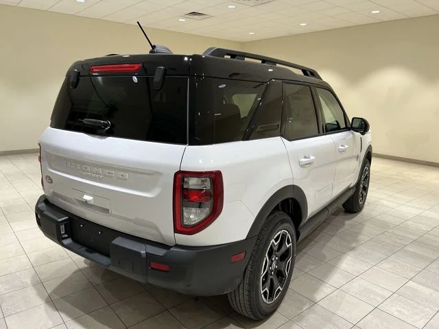 New 2026 Oxford White Ford Outer Banks® image 5