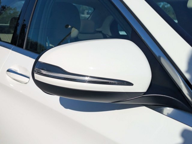Used 2017 White Mercedes-Benz C 300 image 10