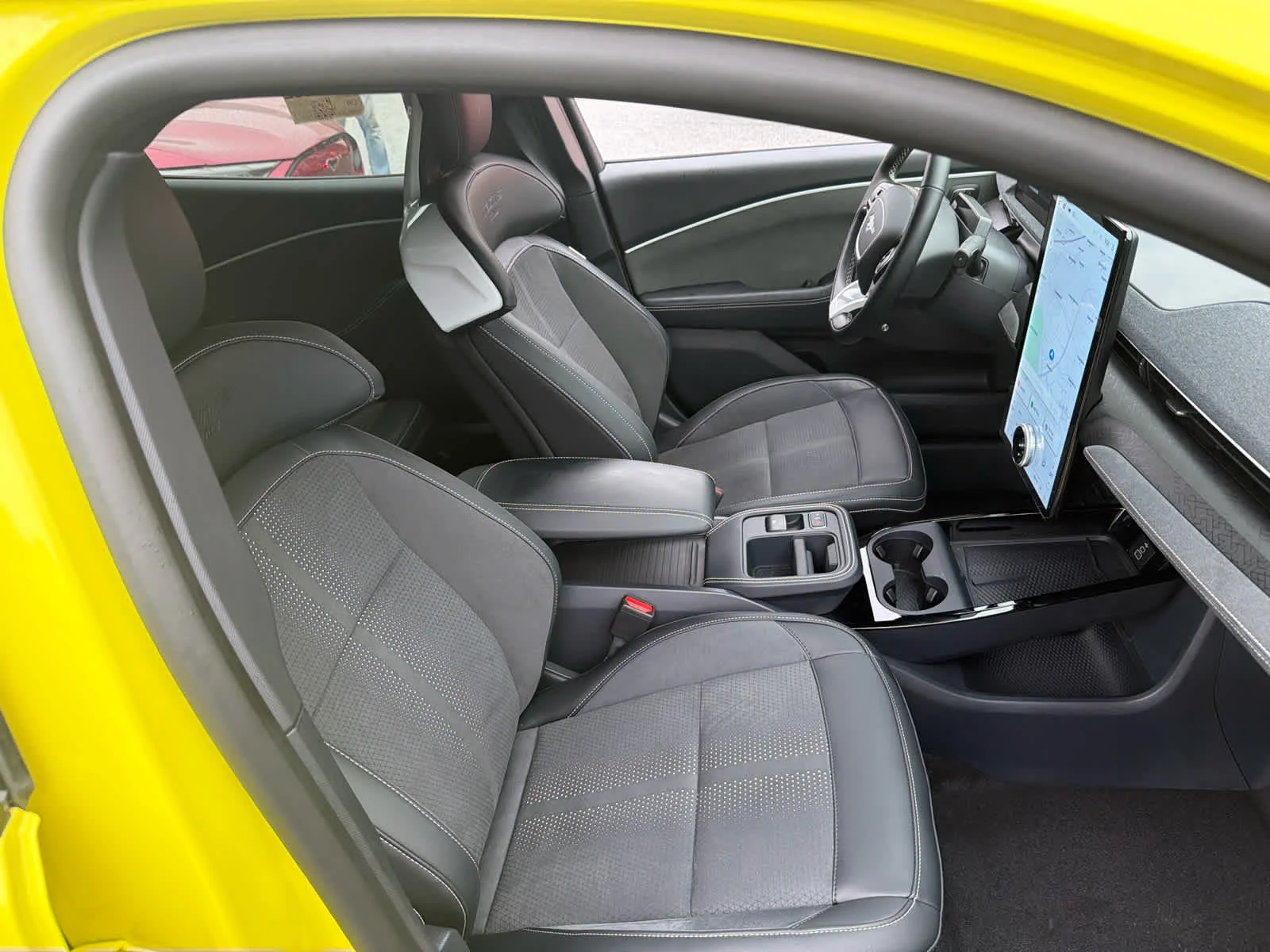 Used 2025 Grabber Yellow Ford GT image 3