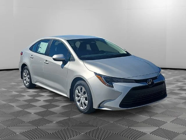 New 2027 Classic Silver Metallic Toyota LE image 6