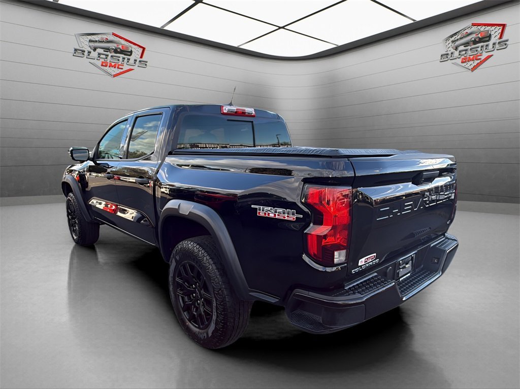2023 Chevrolet Colorado Trail Boss photo 3