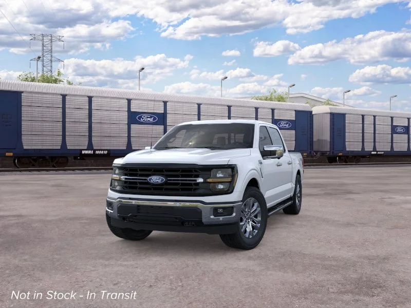 New 2026 Oxford White Ford XLT image 2