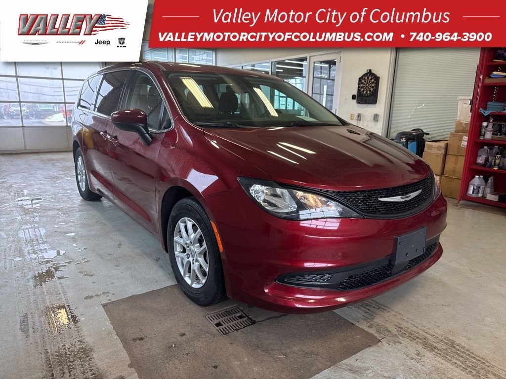 2023 Chrysler Voyager