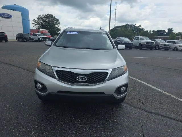Used 2013 Silver Kia LX image 8