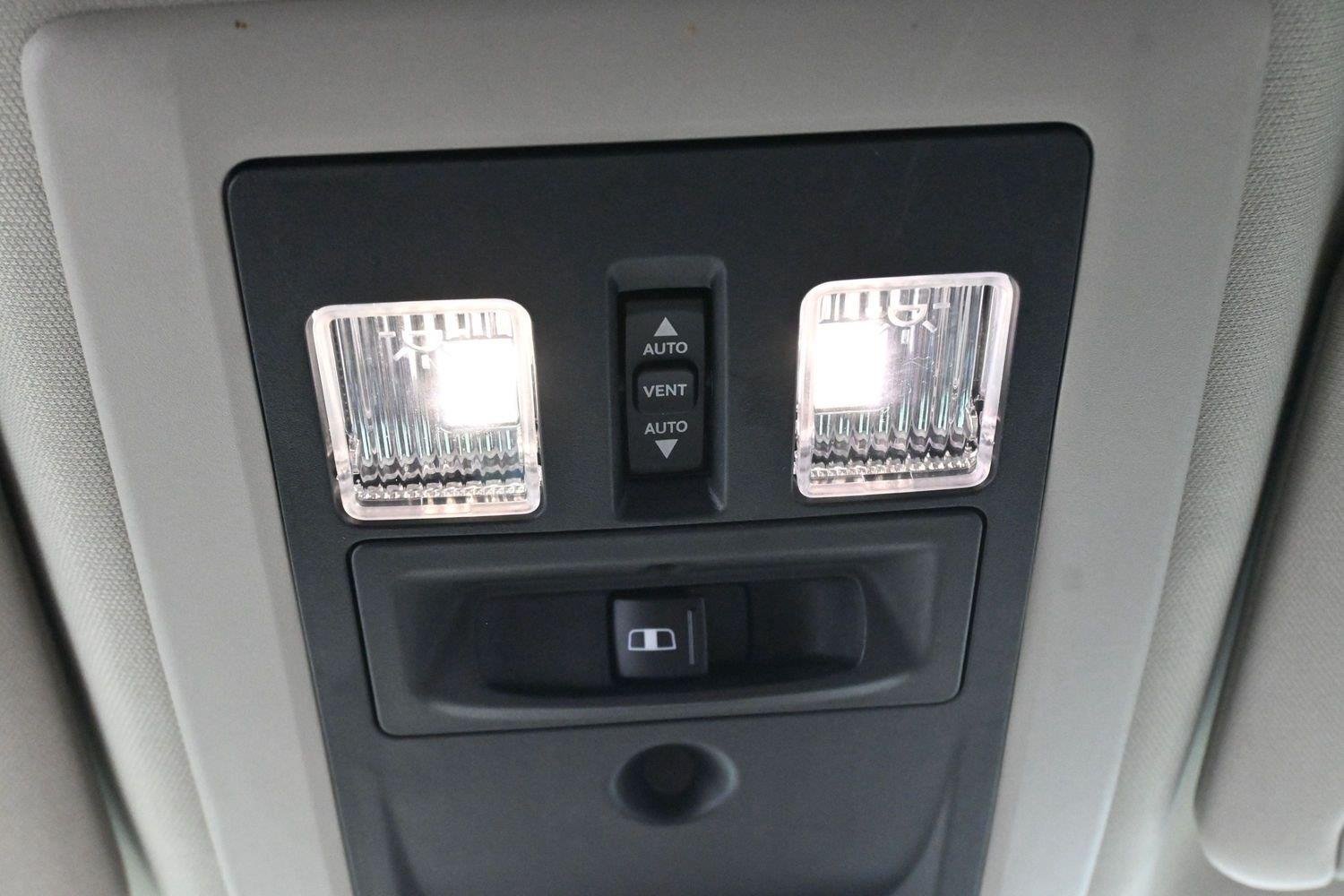 Used 2018 Bright White Clearcoat Ram Longhorn image 26