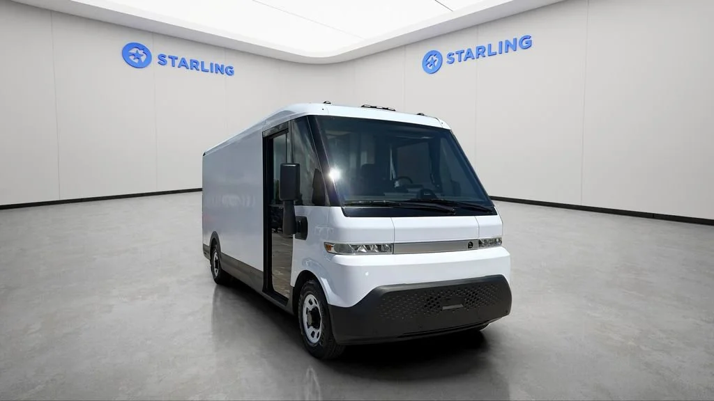Used 2024 Oyster White BrightDrop EJY image 14