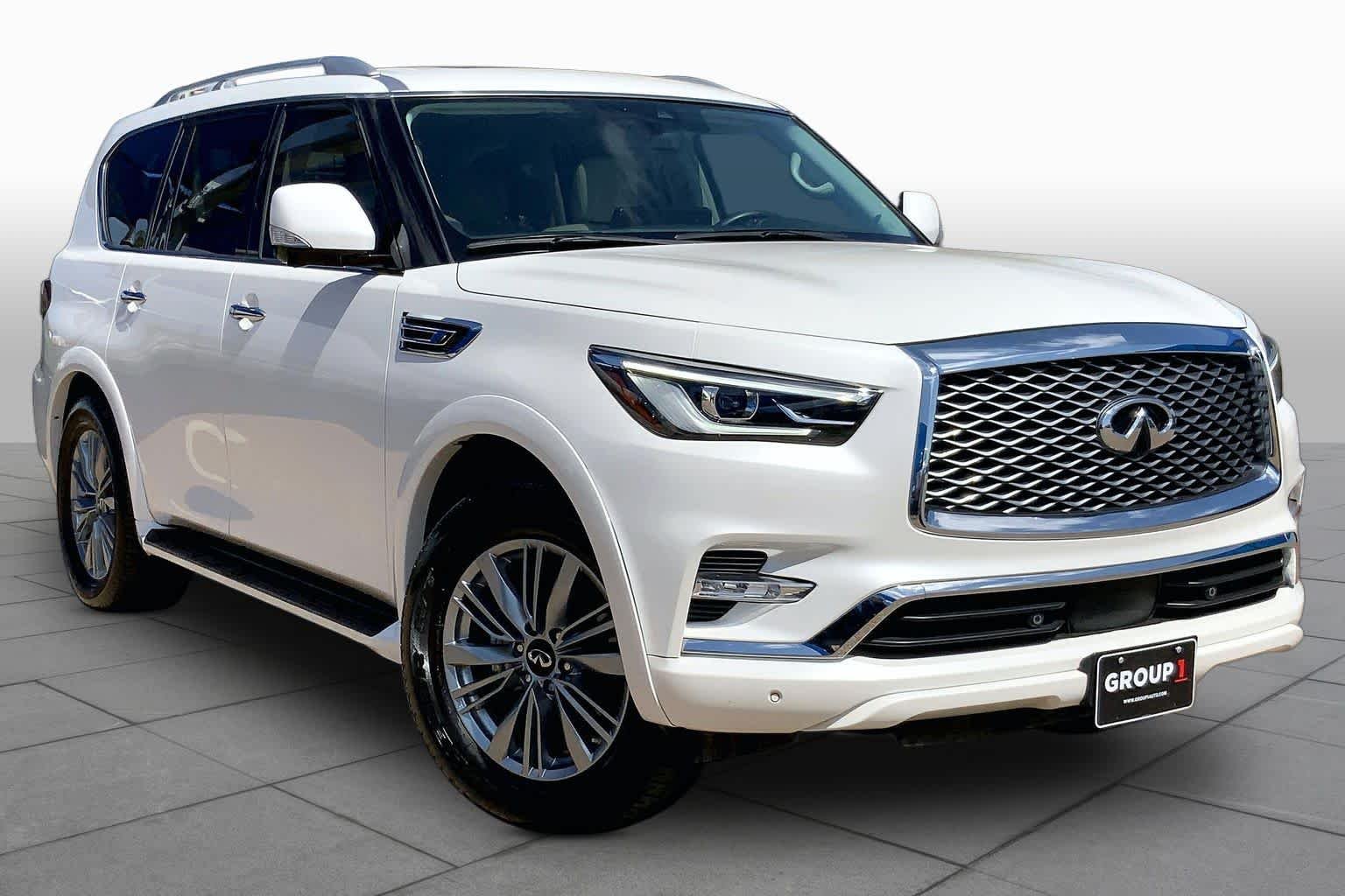 Used 2022 Moonstone White INFINITI LUXE image 3