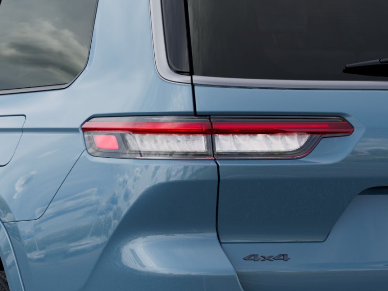 New 2027 Steel Blue Paint Jeep Limited Reserve image 9