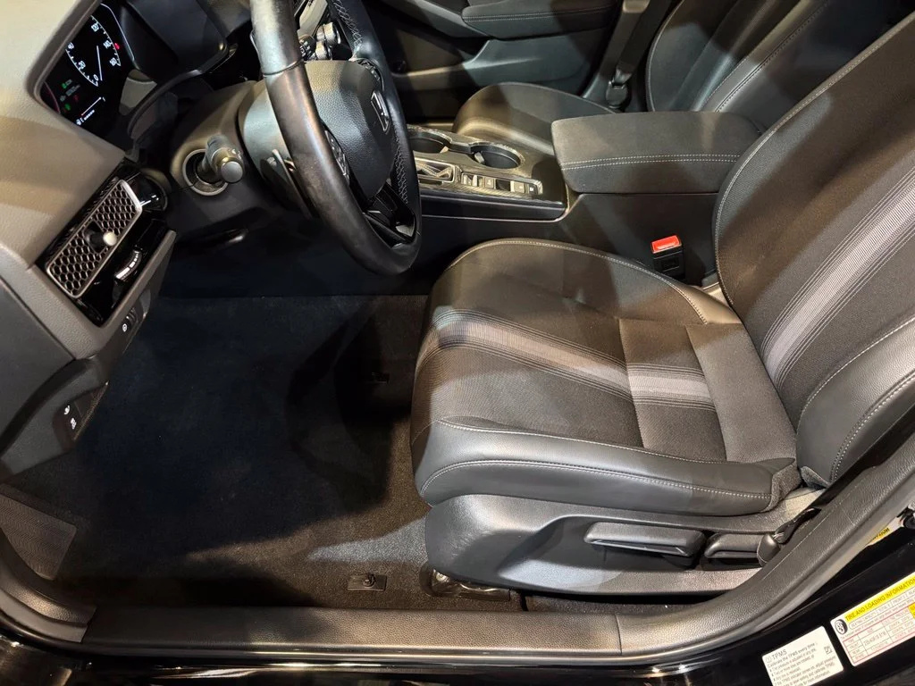 Certified Used 2024 Crystal Black Pearl Honda 2.0L SPORT image 18