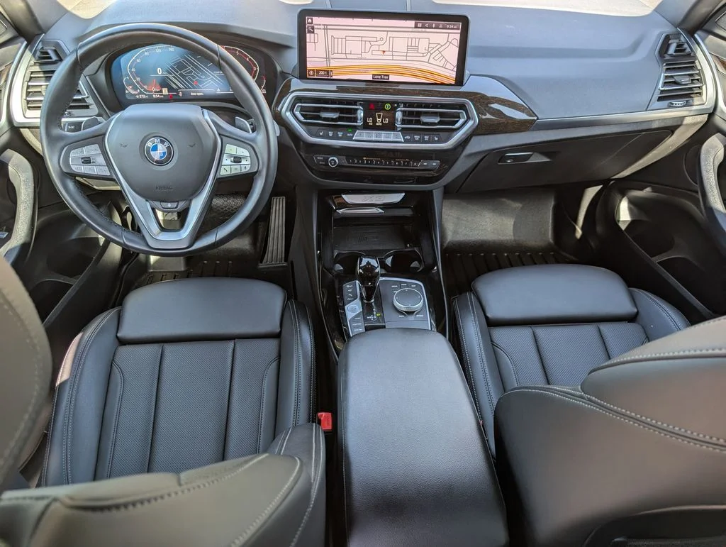 Used 2023 White BMW sDrive30i image 21