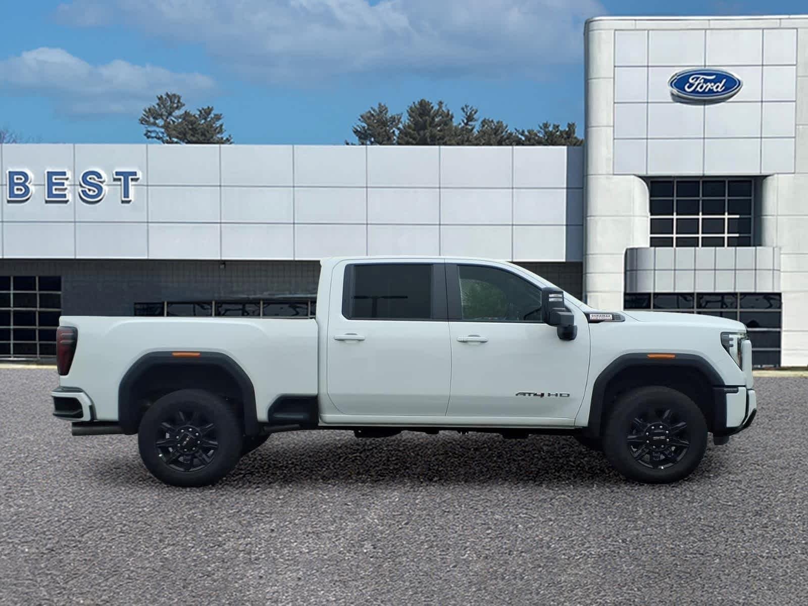 Used 2025 Summit White GMC AT4 image 9