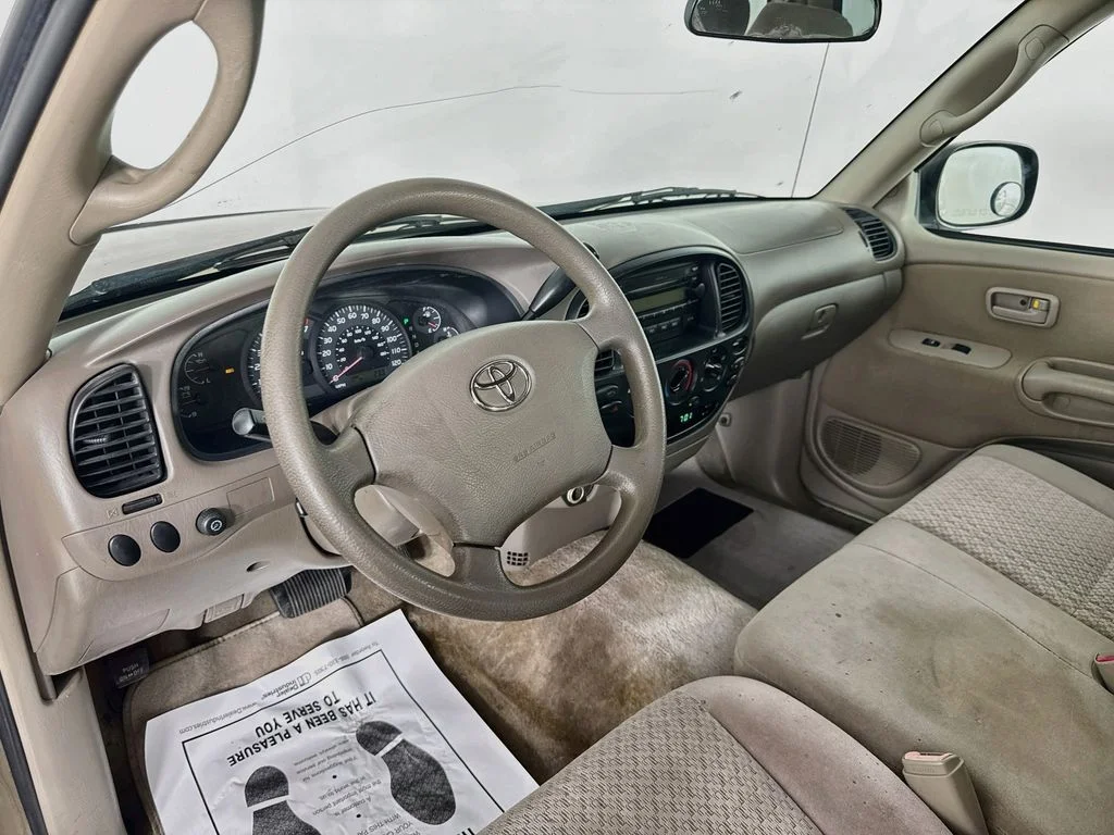 Used 2006 Beige Toyota SR5 image 9