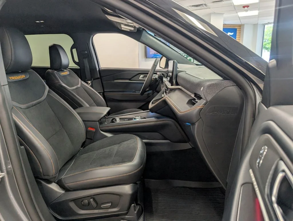 New 2026 Gray Ford Tremor image 7