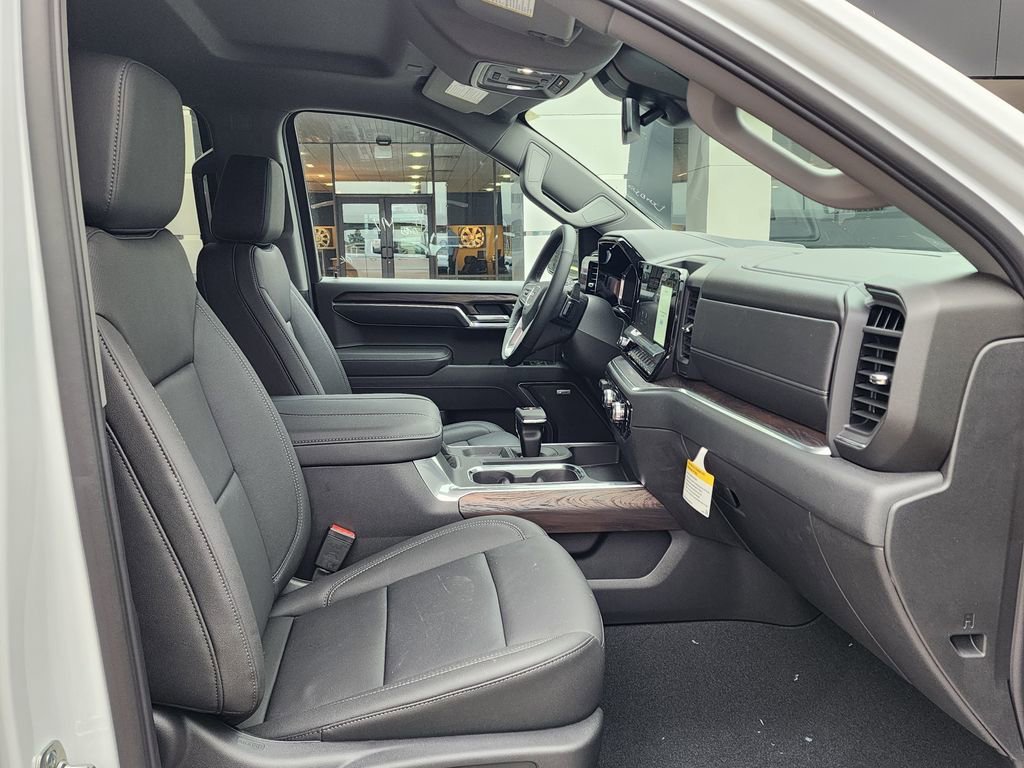 2026 GMC Sierra 1500 SLT - Photo 38