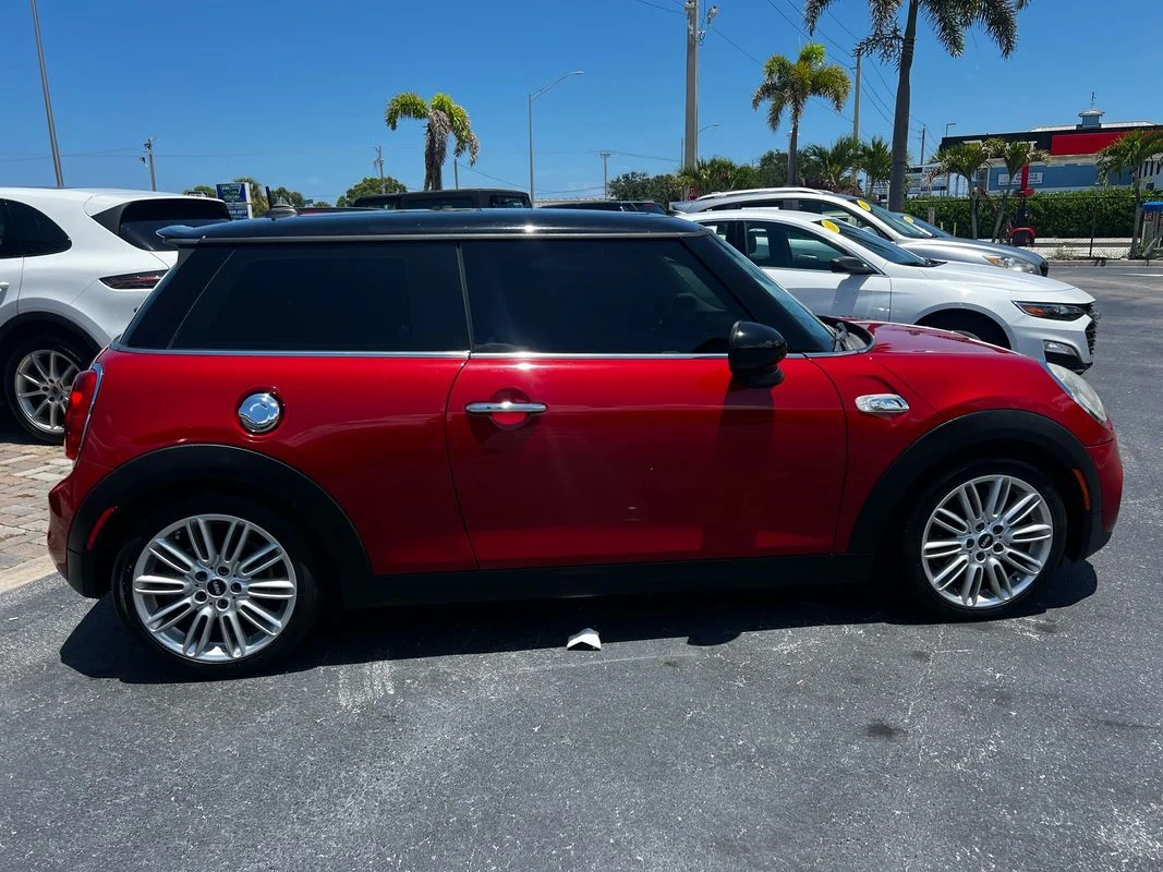 Used 2015  MINI Cooper S image 8